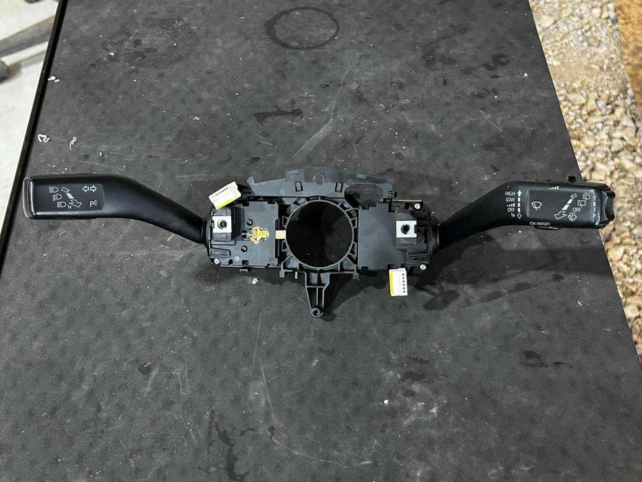 Лостчета за светлини,фарове и чистачки за Голф 6 2012