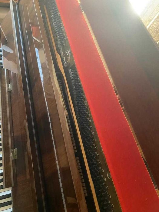 Pianina acustica Doina