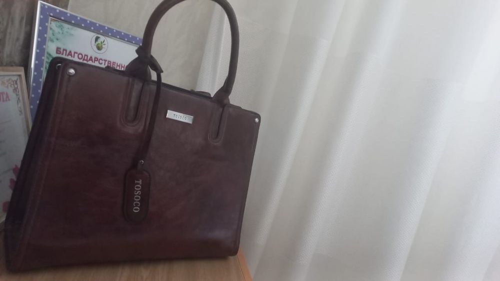 фирменная женская сумочка