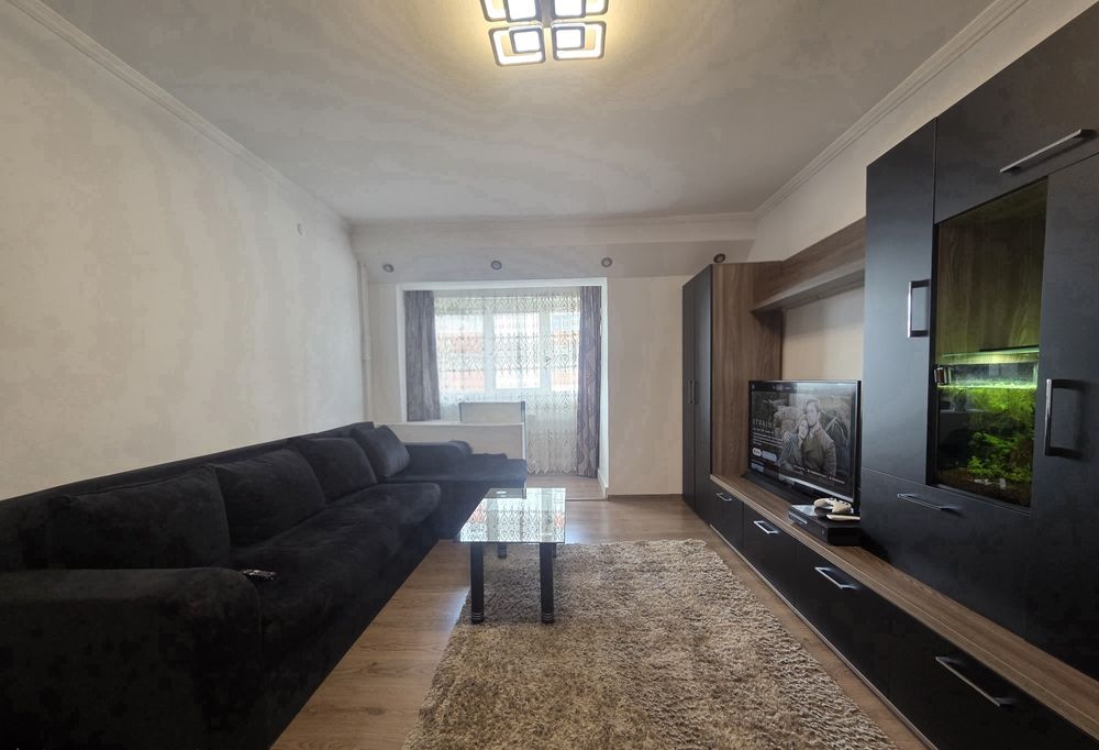 Proprietar, vând Apartament 2 Camere DECOMANDAT + LOC PARCARE – Complet Mobilat și Utilat – Găvana 2