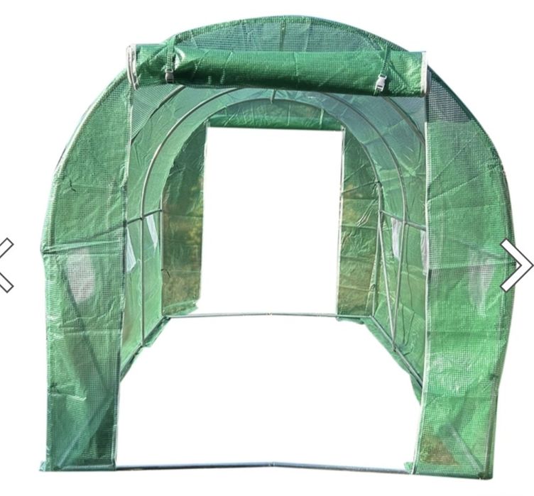 Sera  Solar 4 x 3 x 2 m  cu sistem de  picurare
