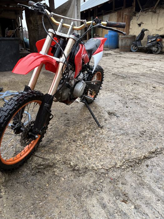 De vanzare cross 125 cm