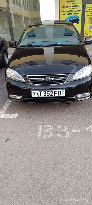 Chevrolet Jentira lyukli