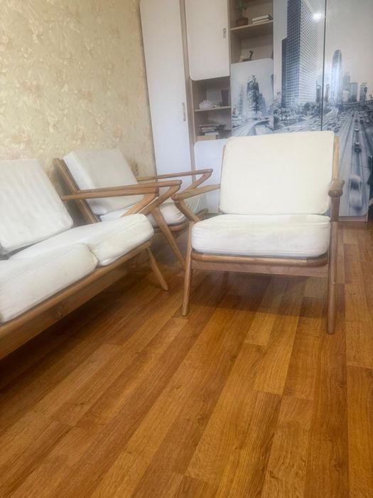 Продам диван с креслом