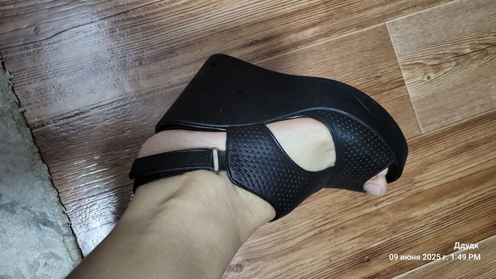 Босоножки кожаные!