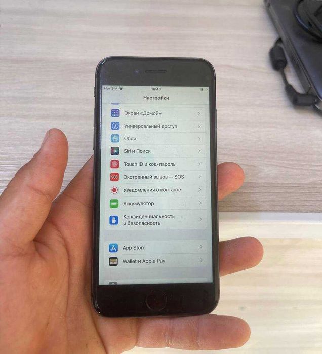 iPhone 8 64/100%