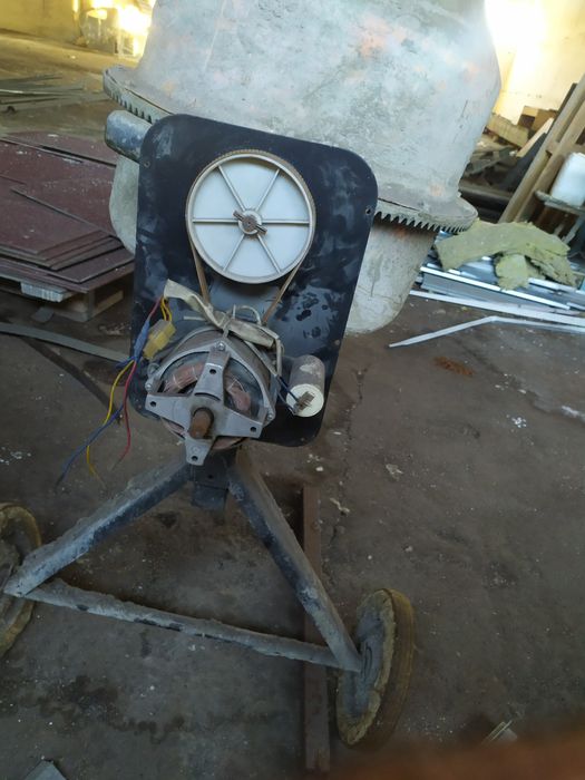 Продам бетономешалку  б/у