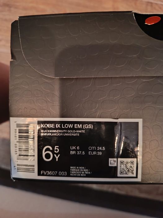 Баскетбольные кроссовки Kobe ix low em