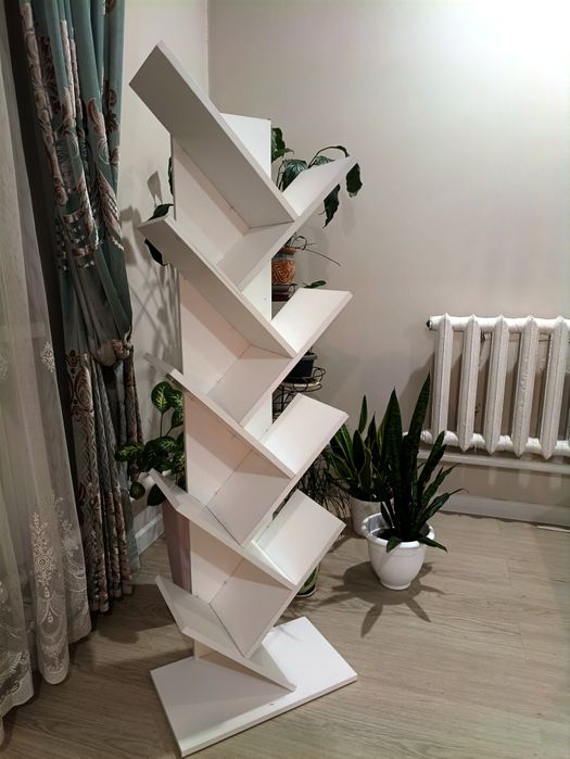 Книжная полка напольная