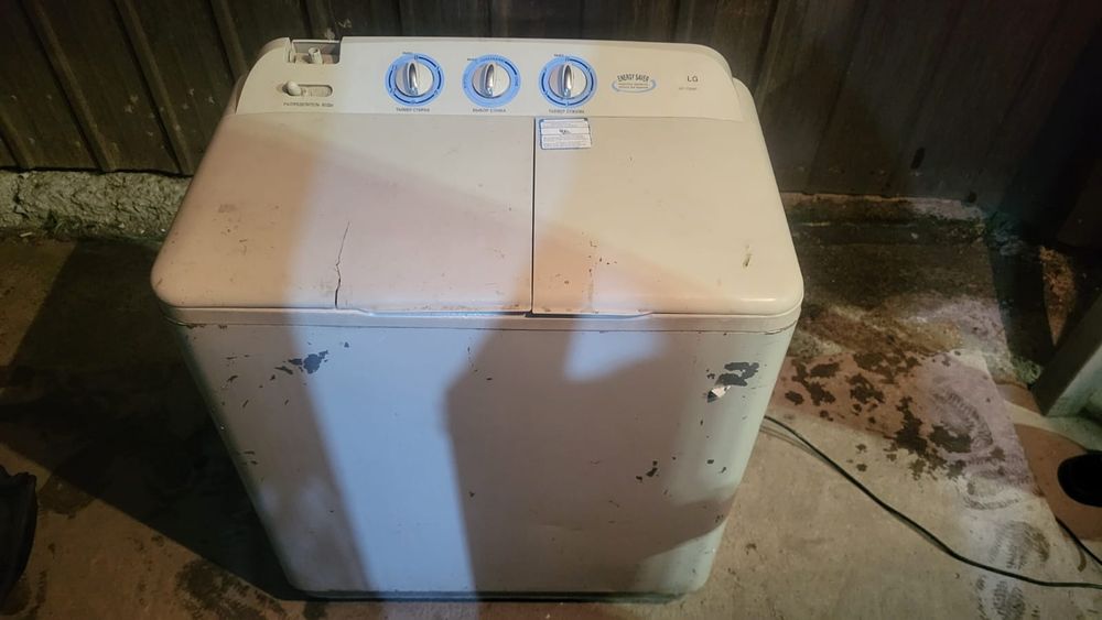 Полуавтомат стиралка LG 7kg