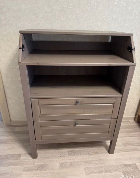 Кроватка и комод Сундвик IKEA, серо-коричневые, отличное состояние.