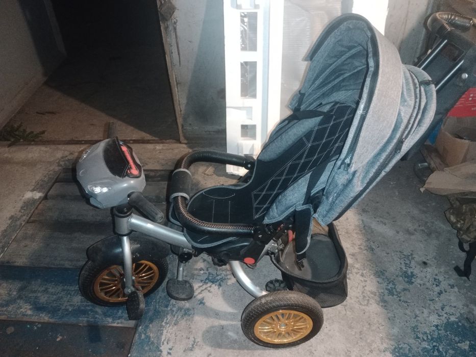 Продается детская коляска
