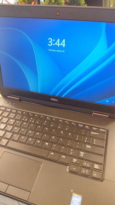 Laptop dell latitude e5440 procesor i5 pro