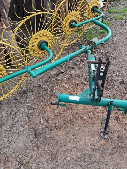 Vând grebla tip soare