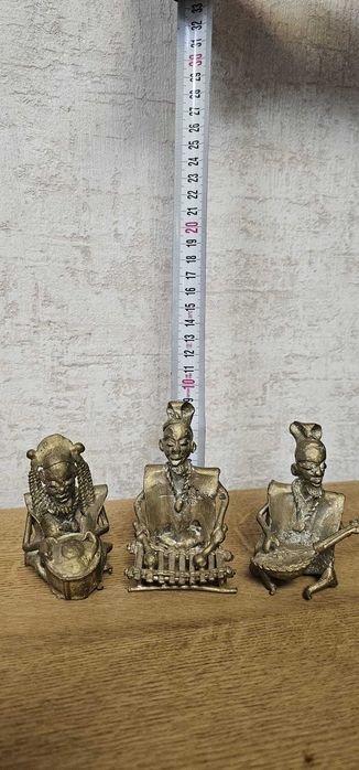 Lot 3 statuete africane