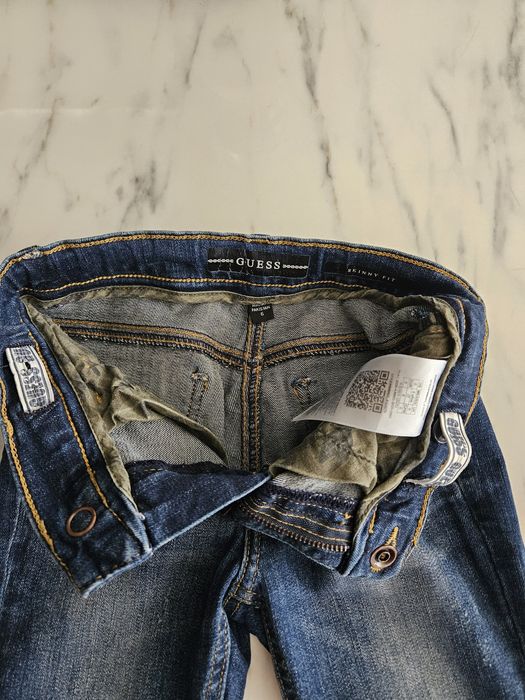 Детски дънки GUESS