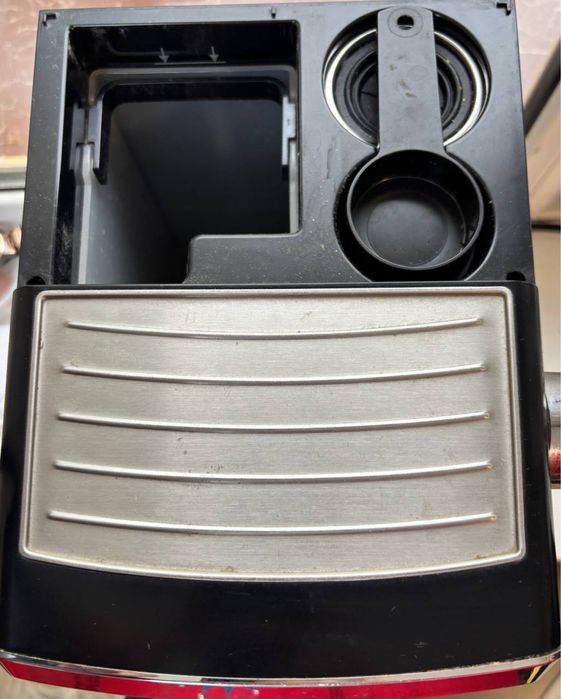 Кофемашинка почти новая