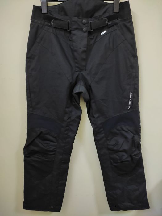 Pantaloni Buse textil damă mărime L