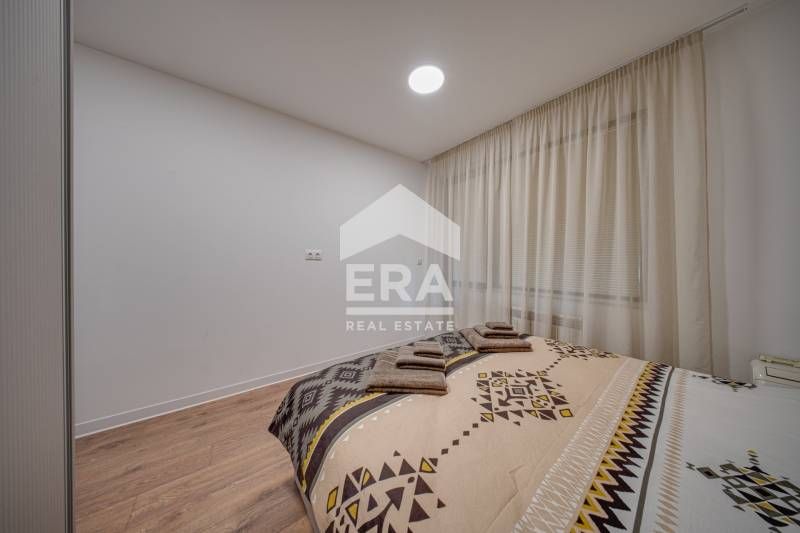 Модерно обзаведен тристаен апартамент под наем в кв. Лозенец