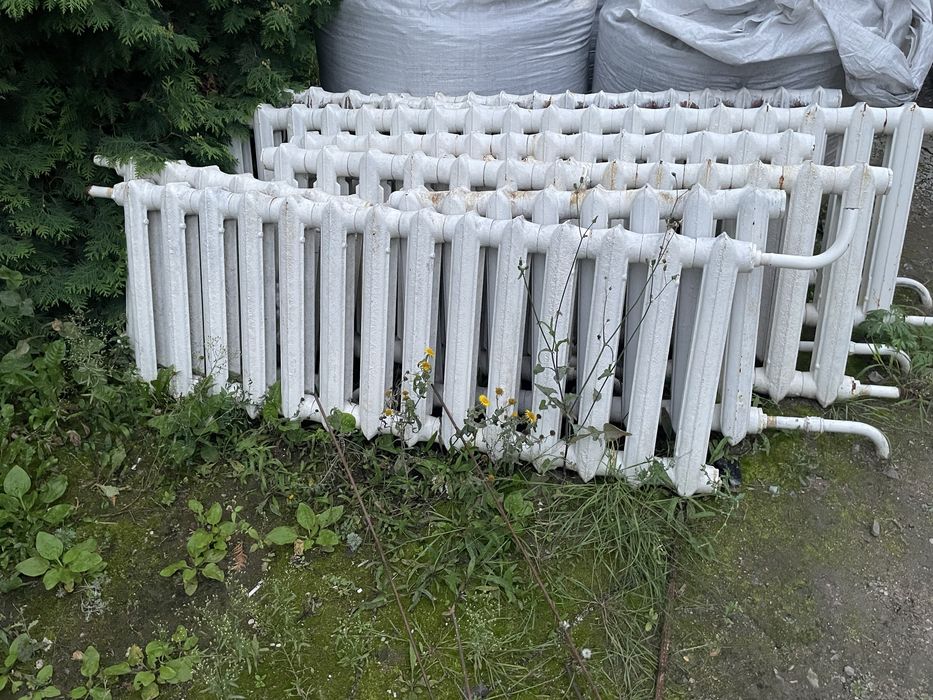 Продам чугунные батареи