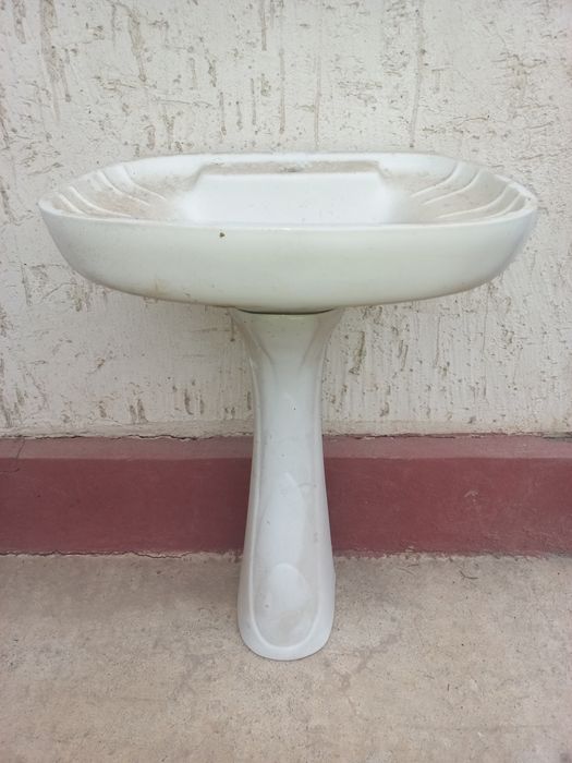 Умывальник керамический