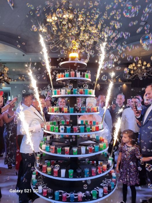 Cocktail bar Evelyn/Tort de 150-200Shot-uri.