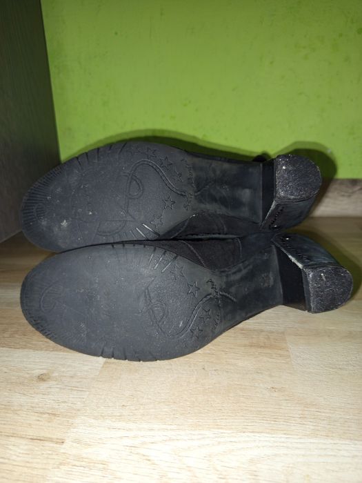 Велурени боти, номер 37