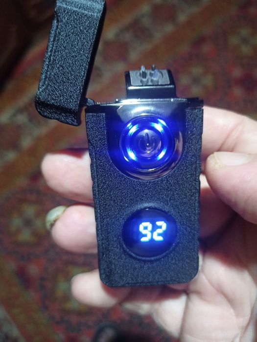 Зажигалка-фонарик