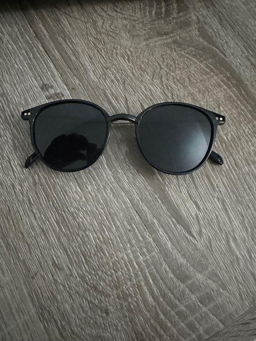 Слънчеви очила..