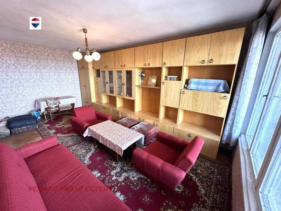 Тристаен апартамент за продажба кв. Дружба 2