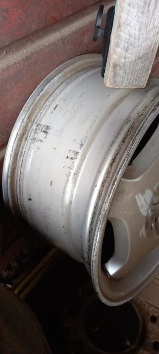 Продам шины месте диском