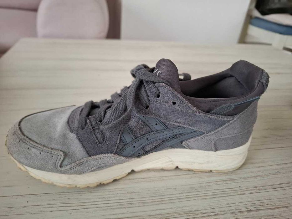 маратонки Asics - номер 36.5