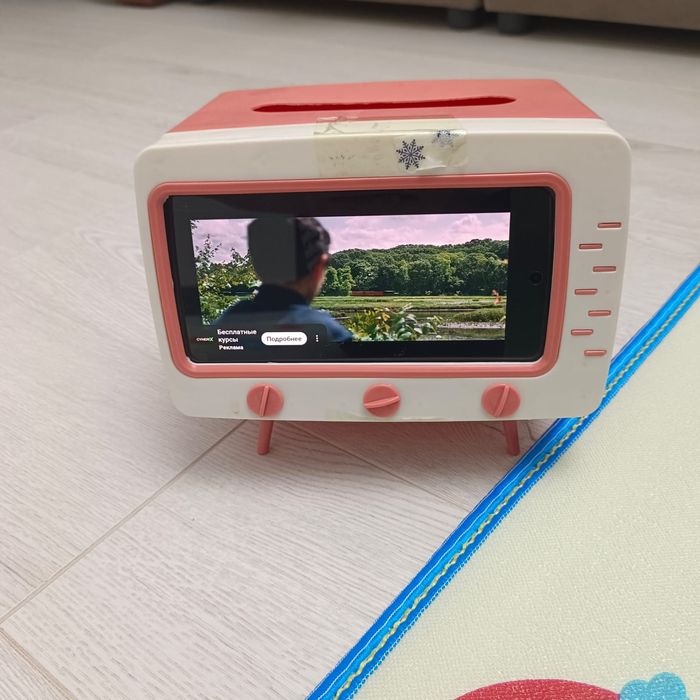 Салфетница под салфетки и телефон