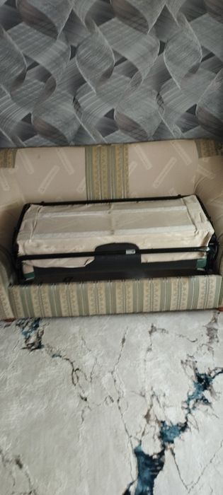 Два дивана и кресло