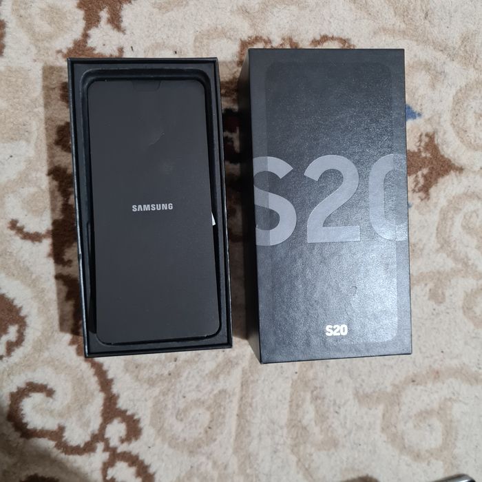 Samsung S 20 обменге Айфон керек