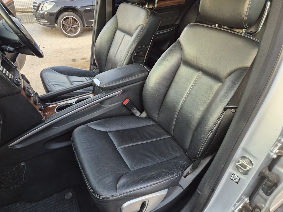 Салон Мерцедес ГЛ Х164 седалки Mercedes GL X164 черен кожен салон