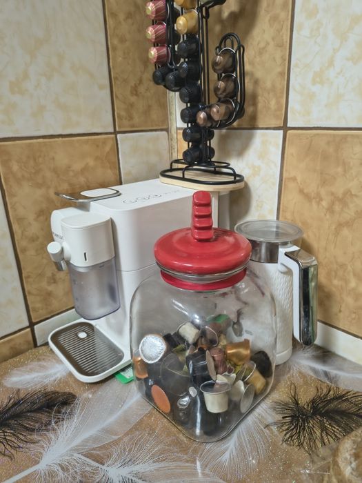 Aparat cafea DeLonghi Nespresso