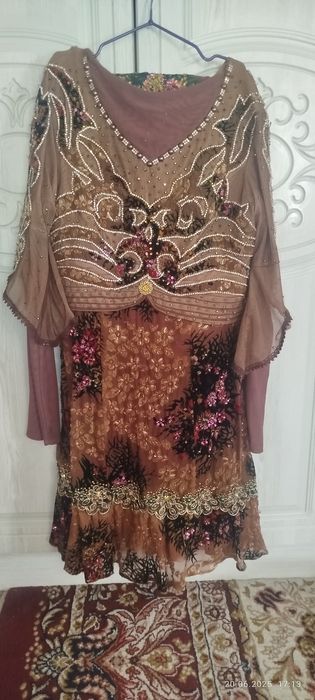 Платье национальное. 46-48 размера.  Оричневого цвета. Со штанишками.