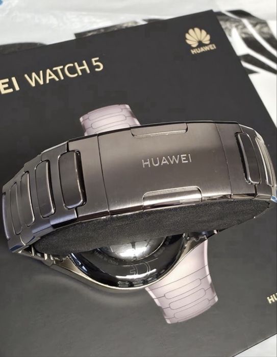 КАТО НОВ 42mm Huawei Watch 5 LTE Зора Гаранция 2027 SAND Gold Titanium