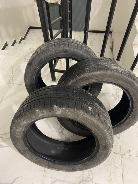 Покрышка 215/55/R17 все сезон