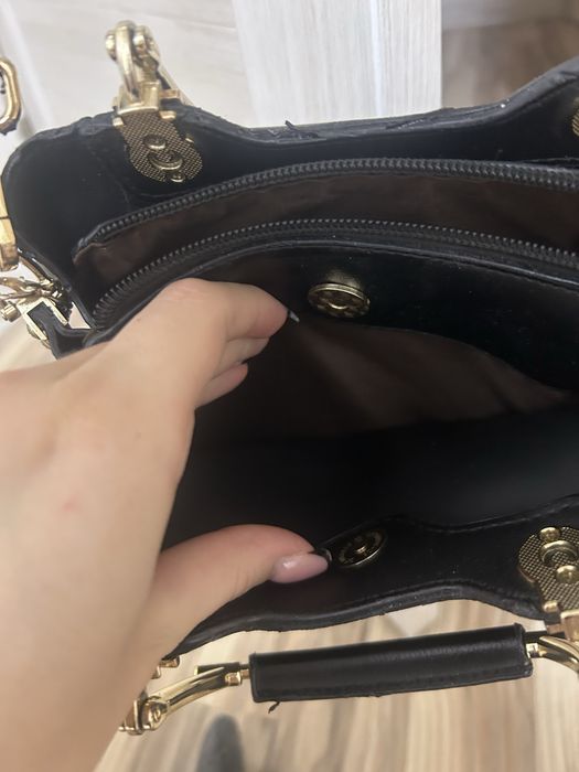 Продаю сумку мини черного цвета