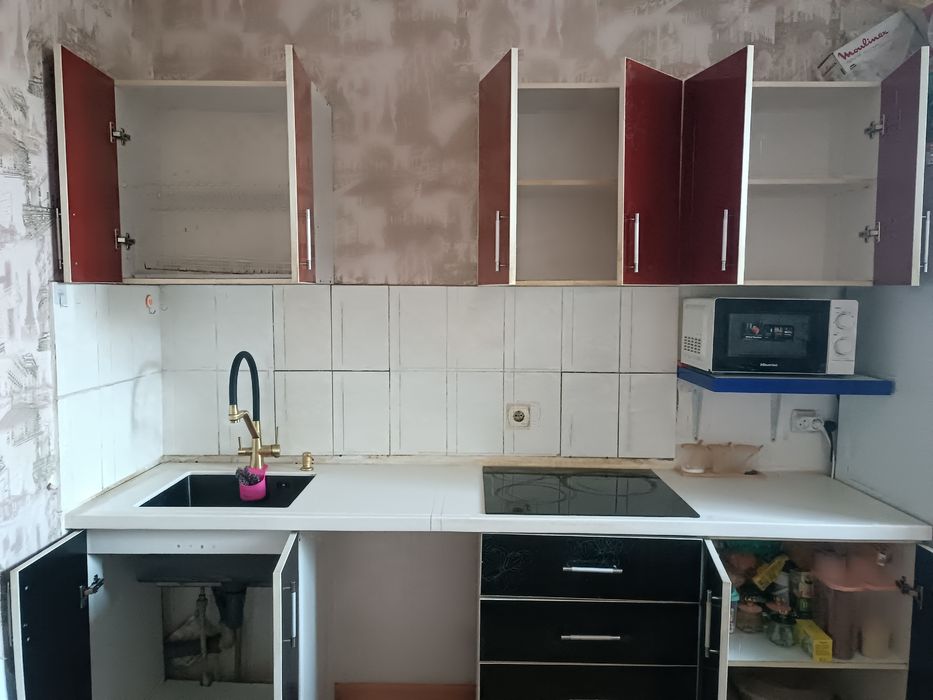 Продам кухню со столешницей