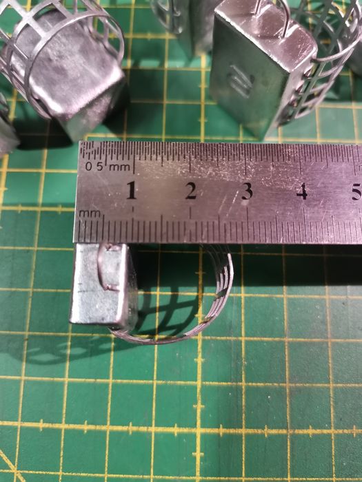 Vind cosulete feeder.