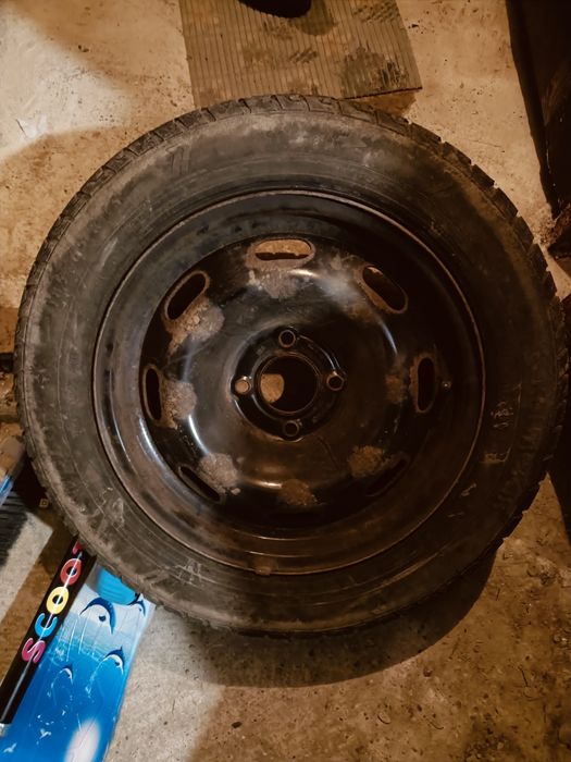 Roti complete 185 65 R15 Peugeot 208.