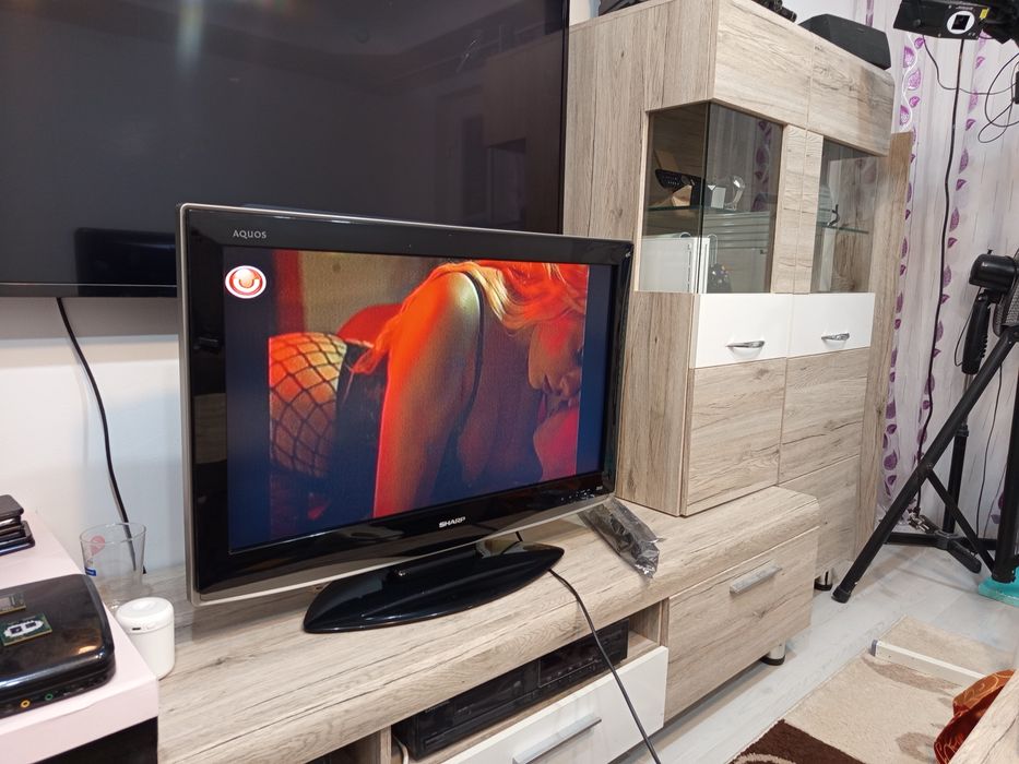 Tv LCD sharp Aqua 80cm fără telecomanda