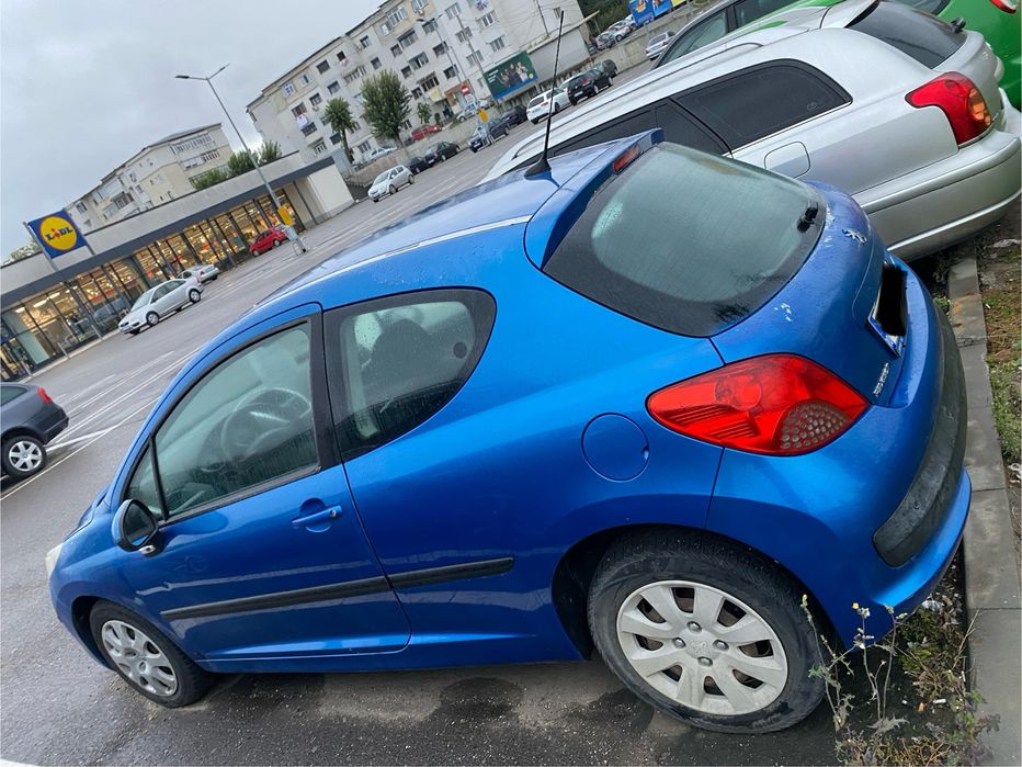 Peugeot 207 benzina