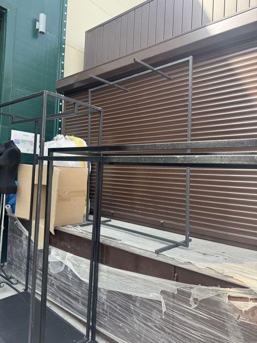 Стойки для одежды