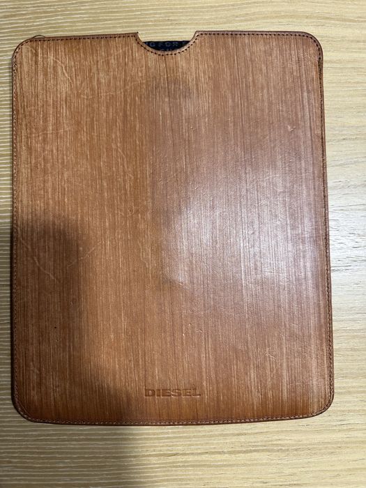 Кожаный  чехол для айпада DISEL