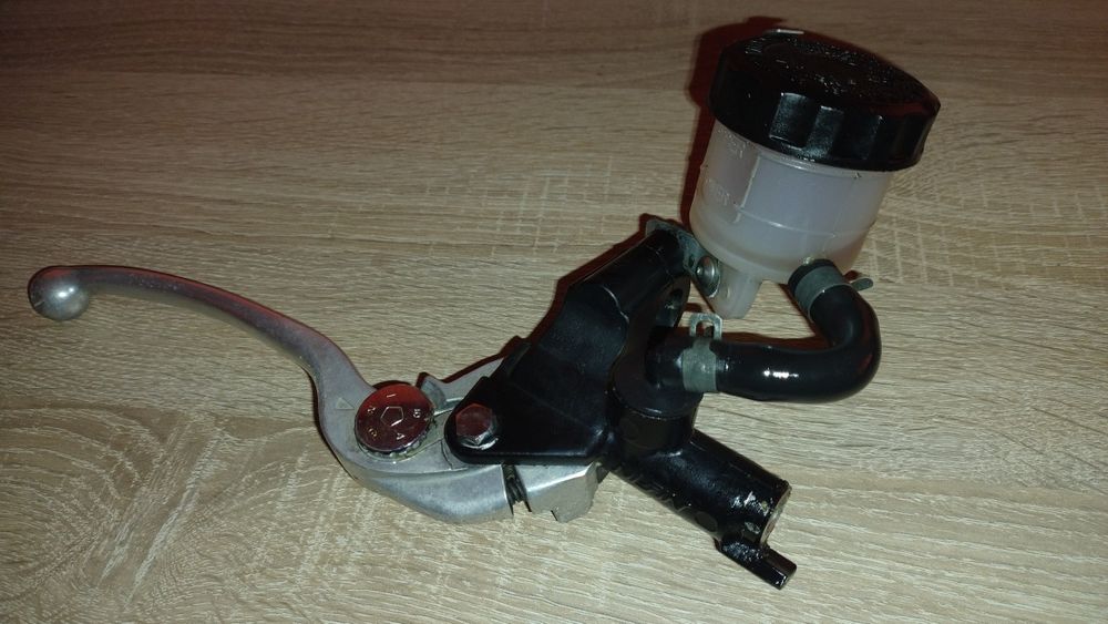 Спирачна помпа Nissin за мотоциклет