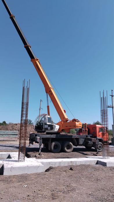 Продам  автокран Ивановец-25 тн